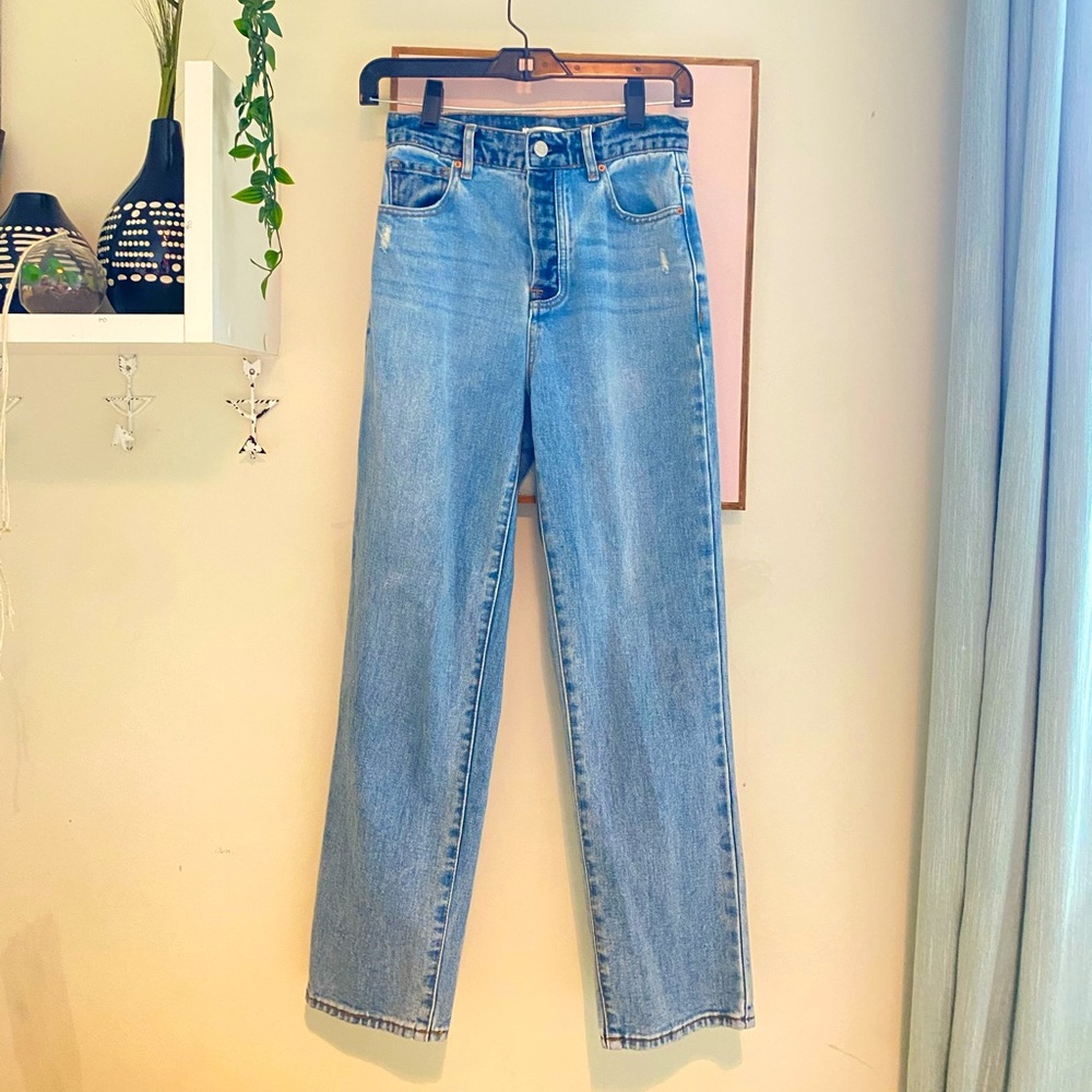 PACSUN HIGH RISE BLUE JEANS WITH PATCH WORK SIZE 24